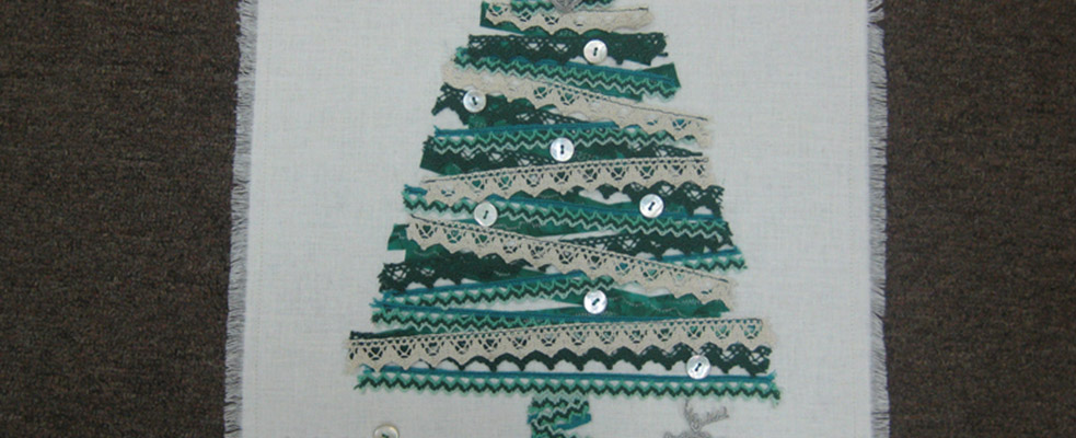 Мастер-класс «Новогодняя салфетка», выполненный на швейной машине Elna 1150