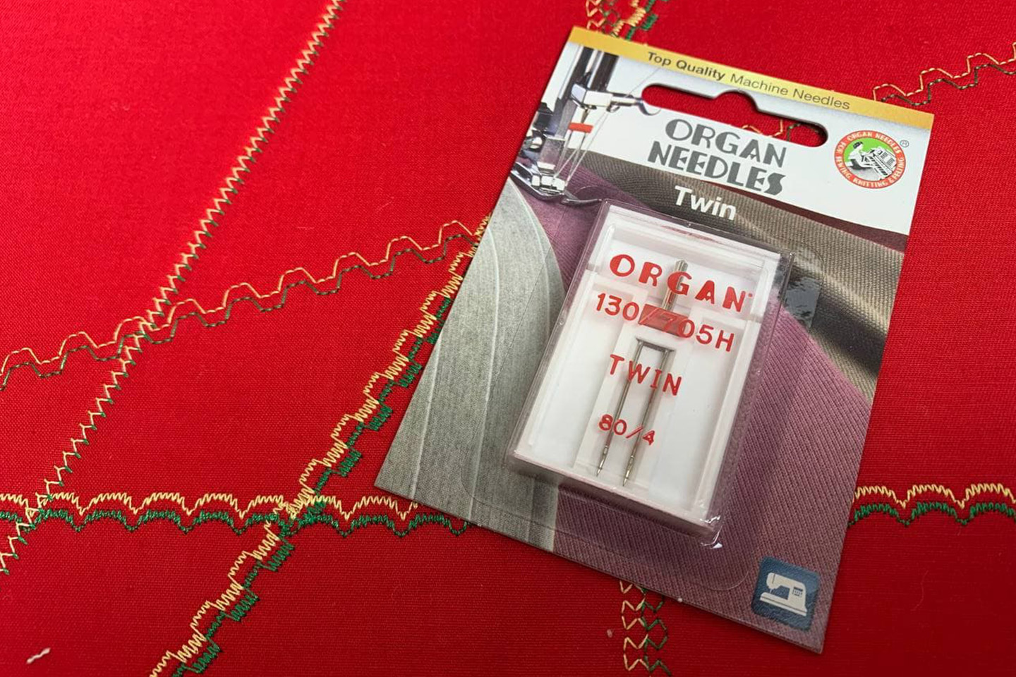 Оверлок и распошивалка: какие иглы ставить? 