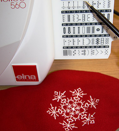 Мастер-класс «Варежки», выполненный на Elna eXperience 560 и Elna eXpressive 830 