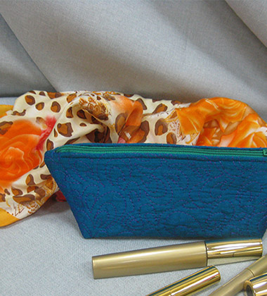 Мастер-класс «Косметичка, которая всегда с Вами», выполненный на швейный машине Elna 1150 