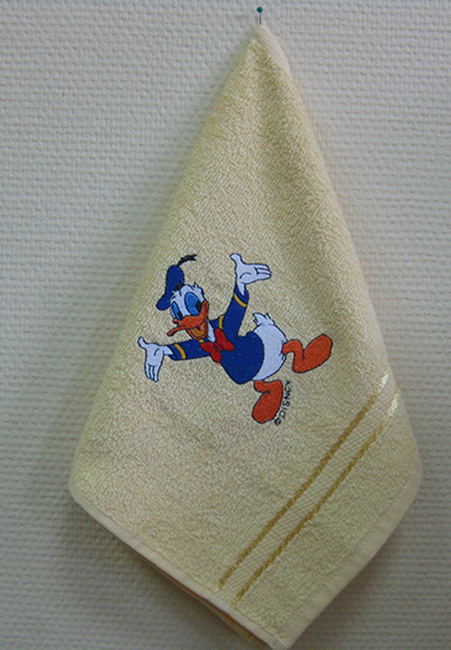 Мастер-класс вышивка на махре «Мультяшки», выполненный на вышивальной машине Elna 830