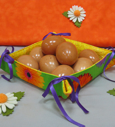 Мастер-класс «Пасхальная корзиночка», выполненный на швейной машине Elna 3007 