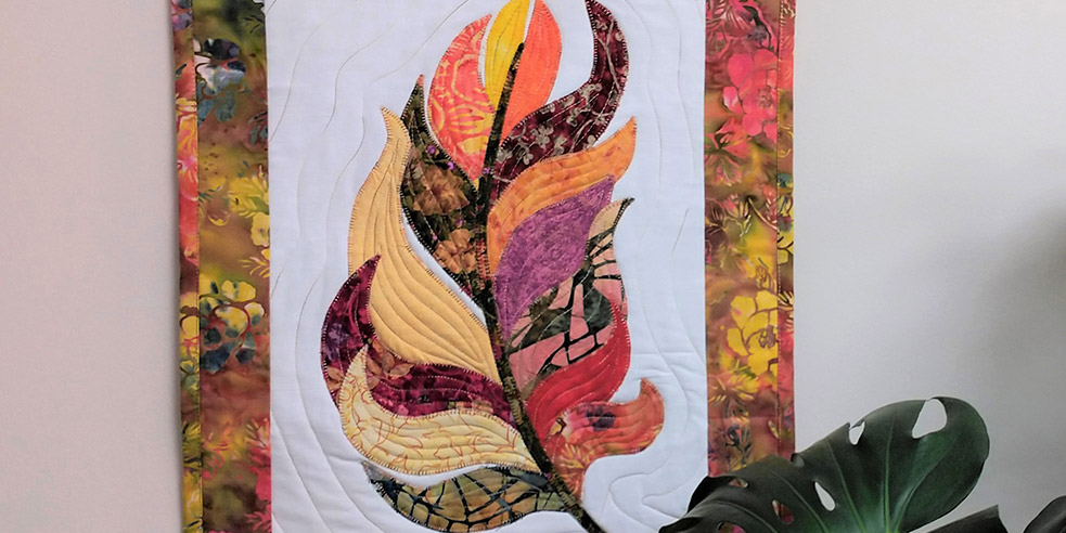 Мастер-класс «Декоративное панно «Перо», выполненный на швейной машине Elna eXperience 560