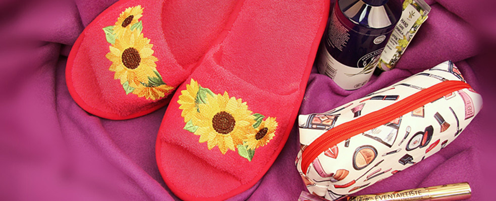 Мастер-класс «Любимые тапочки», выполненный на Elna eXperience 540S и Elna eXpressive 830