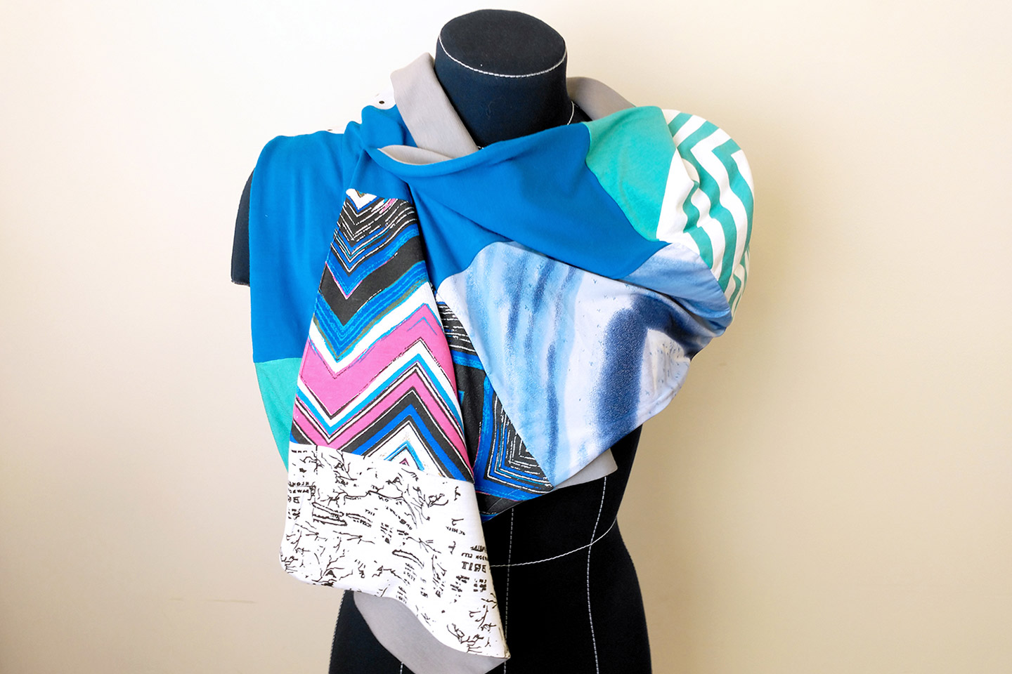 Мастер-класс «Трикотажный шарф» на оверлоке Elna Extend 664PRO 