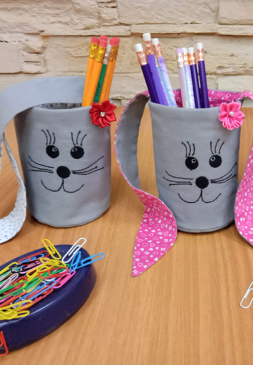 Мастер-класс «Зайка-помогайка», выполненный на компьютерной швейной машине Elna eXperience 450