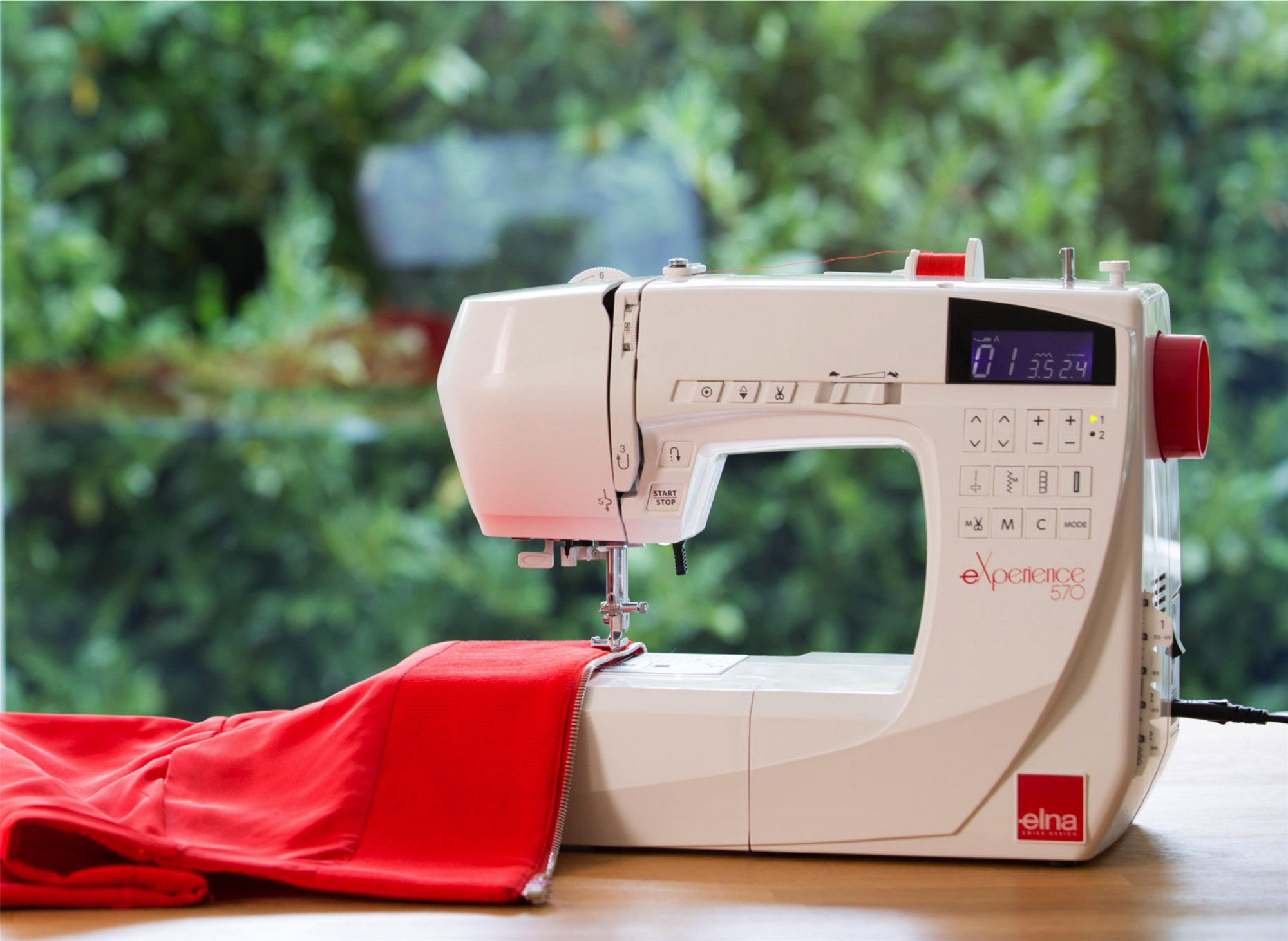 История Elna — 2018