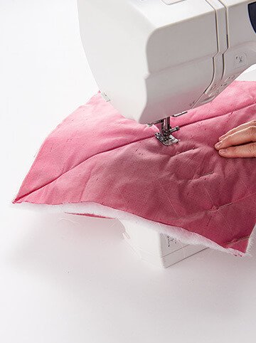 Стёганая сумочка для швейных аксессуаров