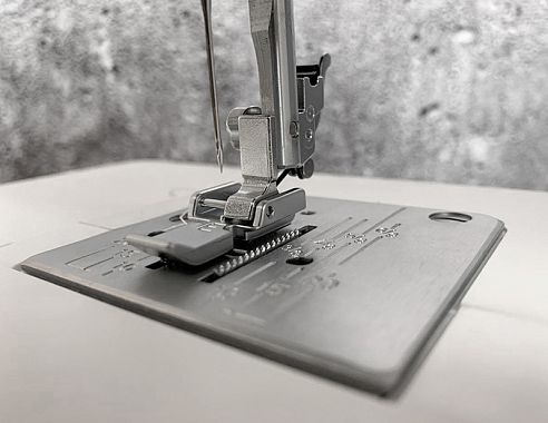 Janome Лапка для молнии E, 829-801-002