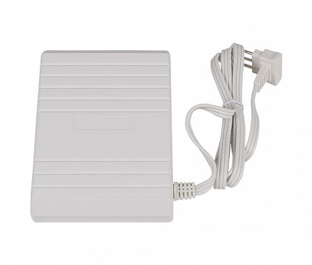 Электронная швейная машина Elna 3230