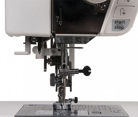 Компьютерная швейная машина Elna 7300 Pro Quilting Queen