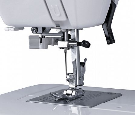 Электромеханическая швейная машина Elna 1001