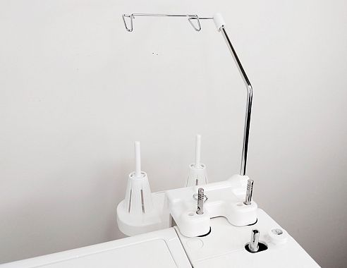 Janome Катушкодержатель для больших катушек, 202-513-003