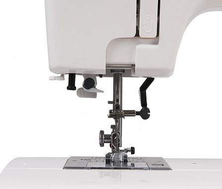 Компьютерная швейная машина Elna 4100