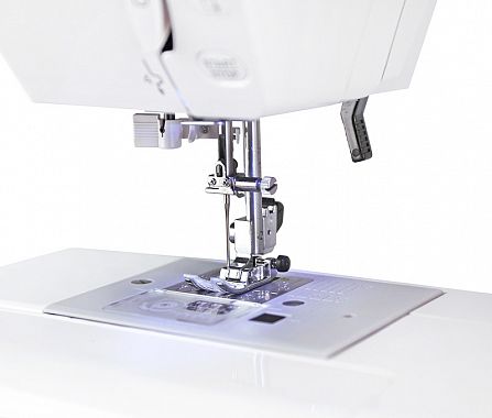 Компьютерная швейная машина Elna EasyLine 50
