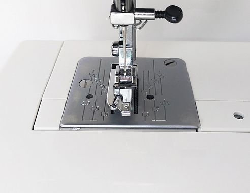 Janome Набор лапок для машин с вертикальным челноком, 202-476-003