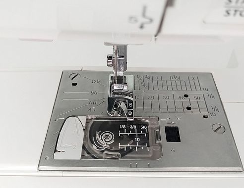 Janome Набор лапок подрубателей (4 и 6 мм), 200-326-001